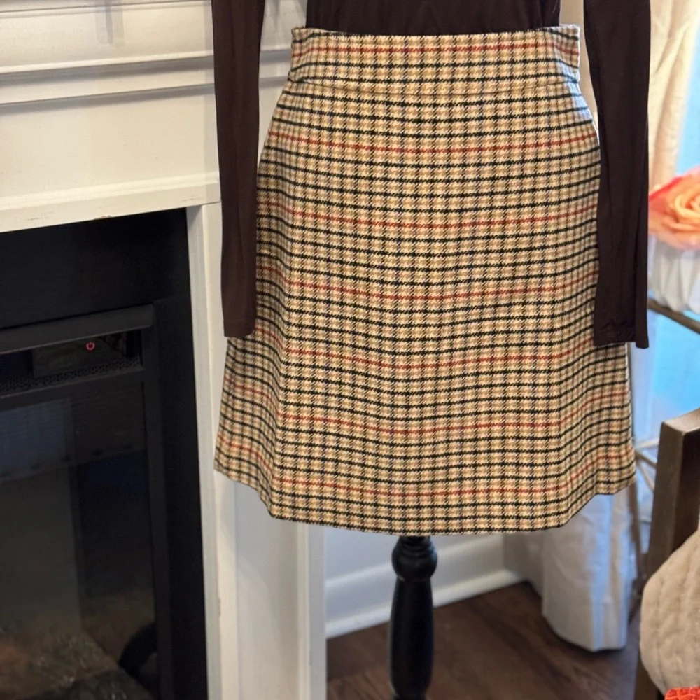 🤎🧡 NWT J. CREW PLAID WOOL SKIRT!